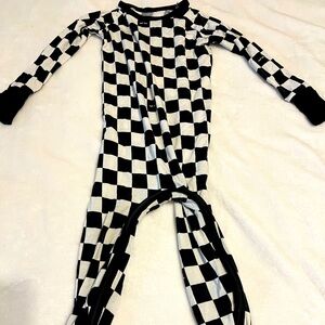 12-18 crescent zippy in cool checks